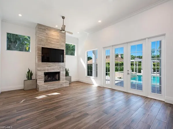 $2,695,000 | 2274 Hawksridge Drive, Naples, FL 34105