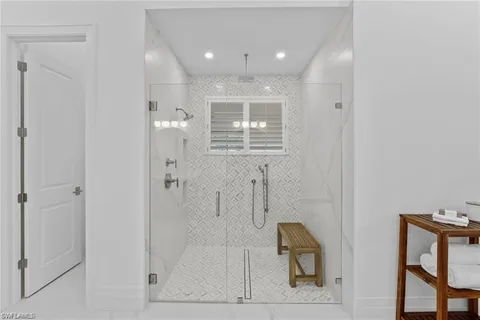 $2,695,000 | 2274 Hawksridge Drive, Naples, FL 34105