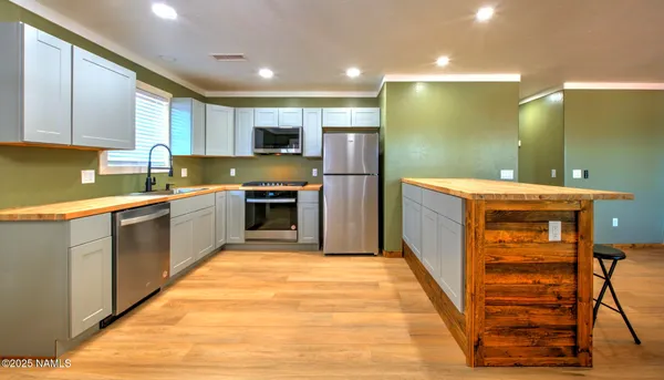 $339,000 | 1011 North Apache Avenue, Winslow, AZ 86047