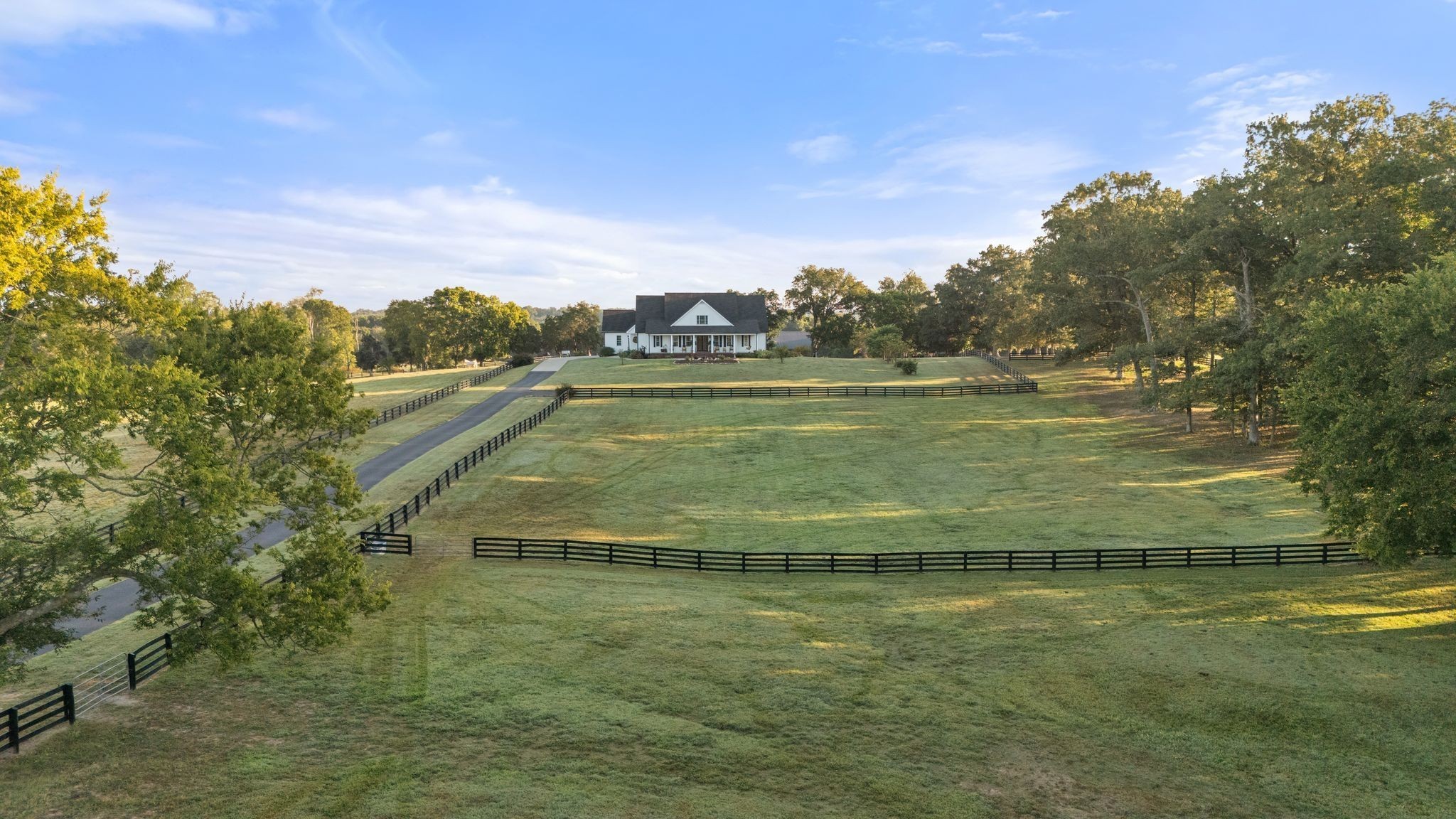 1421 Lawrence Lane Springfield, TN 37172 - Photo 4 of 47 Gallery Image 4