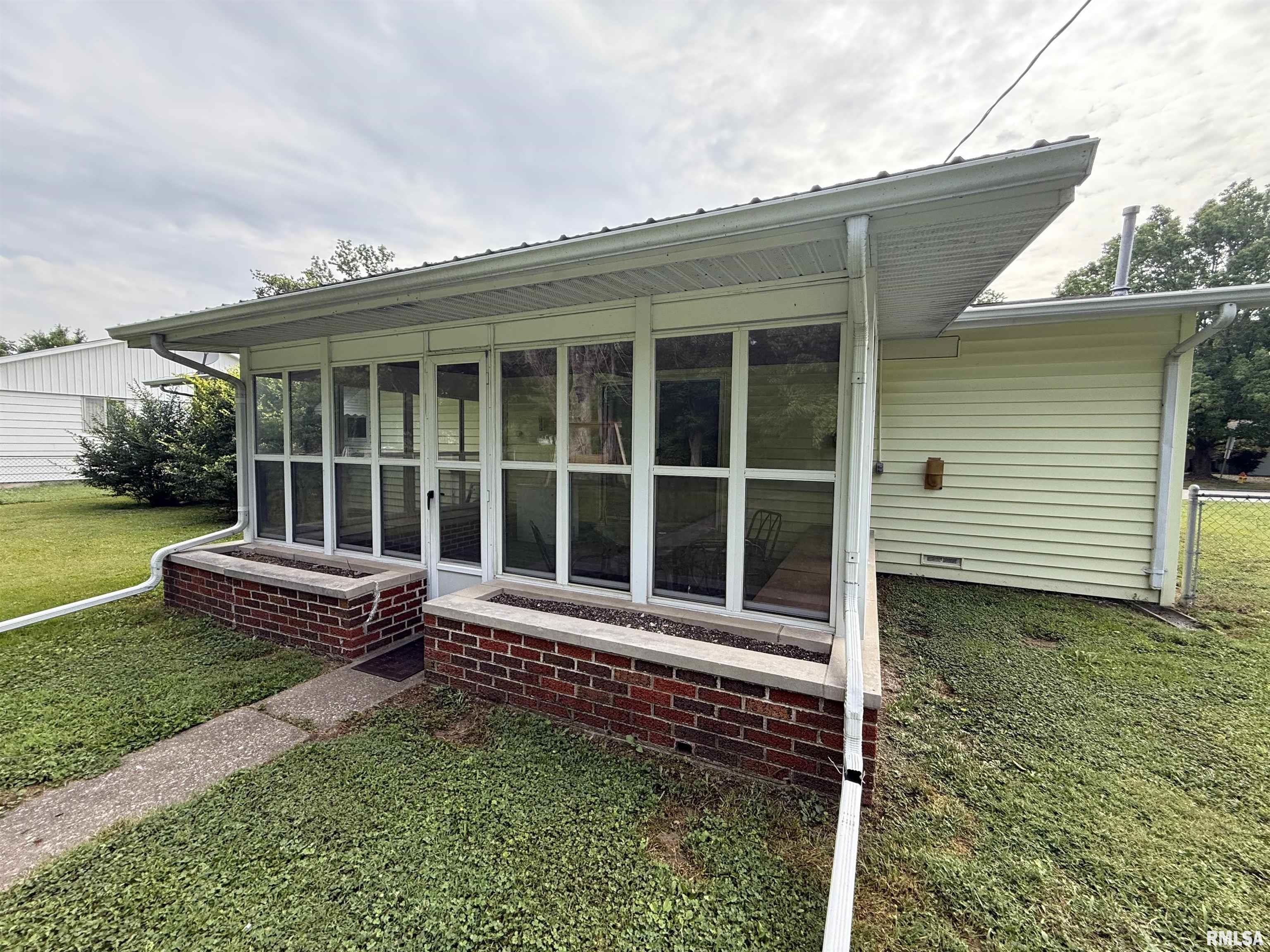 1223 North 16th Street Murphysboro, IL 62966 - Photo 5 of 15