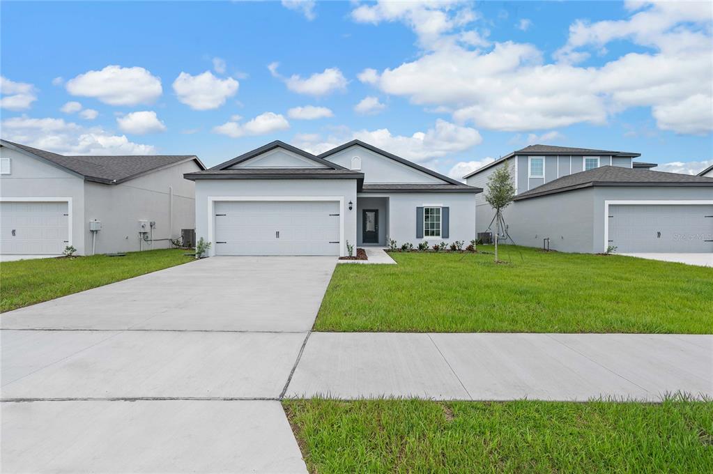13258 Tula Loop Astatula, FL 34705 - Photo 2 of 26
