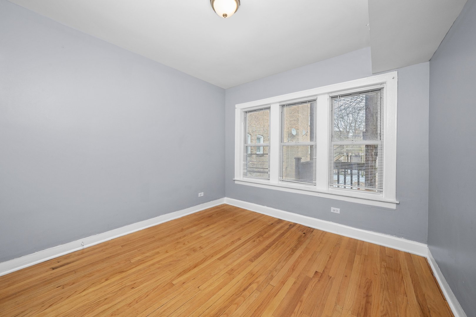 7701 South Rhodes Avenue, Unit 2 Chicago, IL 60619 - Photo 5 of 6