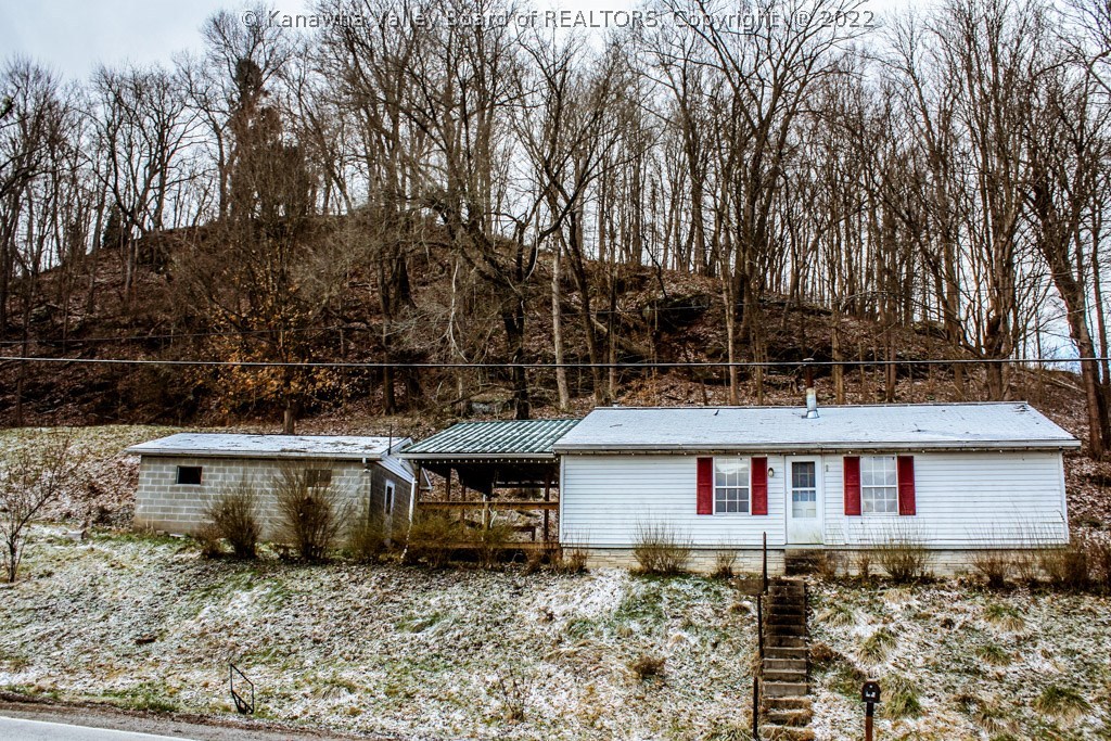 18976 Graham Station Road Letart, WV 25253 - Photo 3 of 6 Gallery Image 3