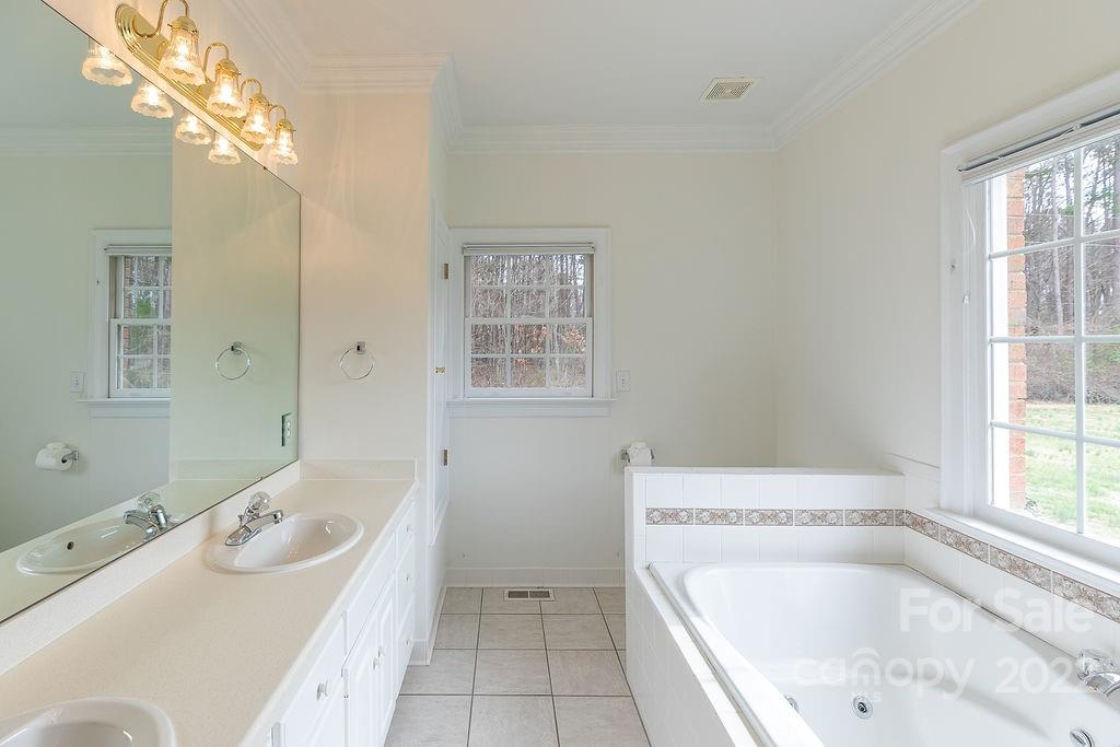 13956 Idlewild Road Matthews, NC 28105 - Photo 25 of 46 Gallery Image 25