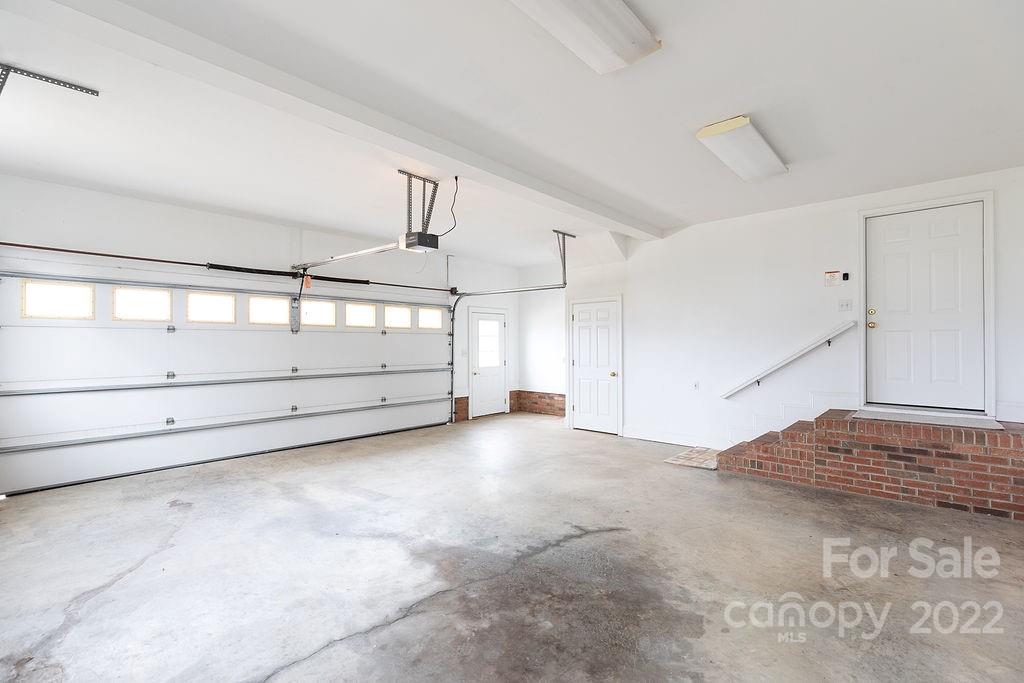 13956 Idlewild Road Matthews, NC 28105 - Photo 38 of 46 Gallery Image 38