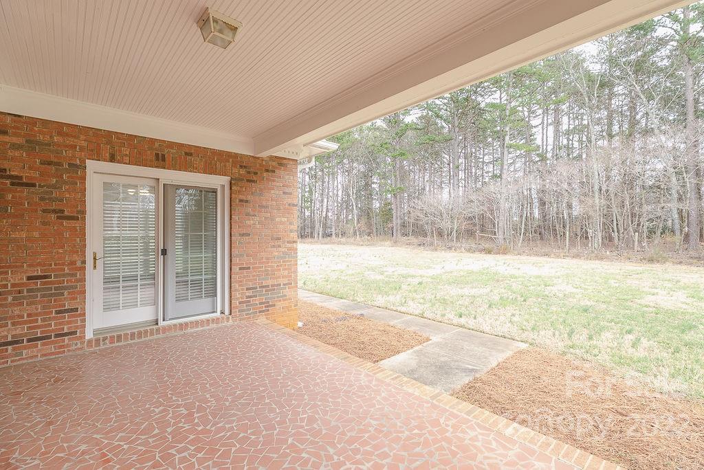 13956 Idlewild Road Matthews, NC 28105 - Photo 39 of 46 Gallery Image 39