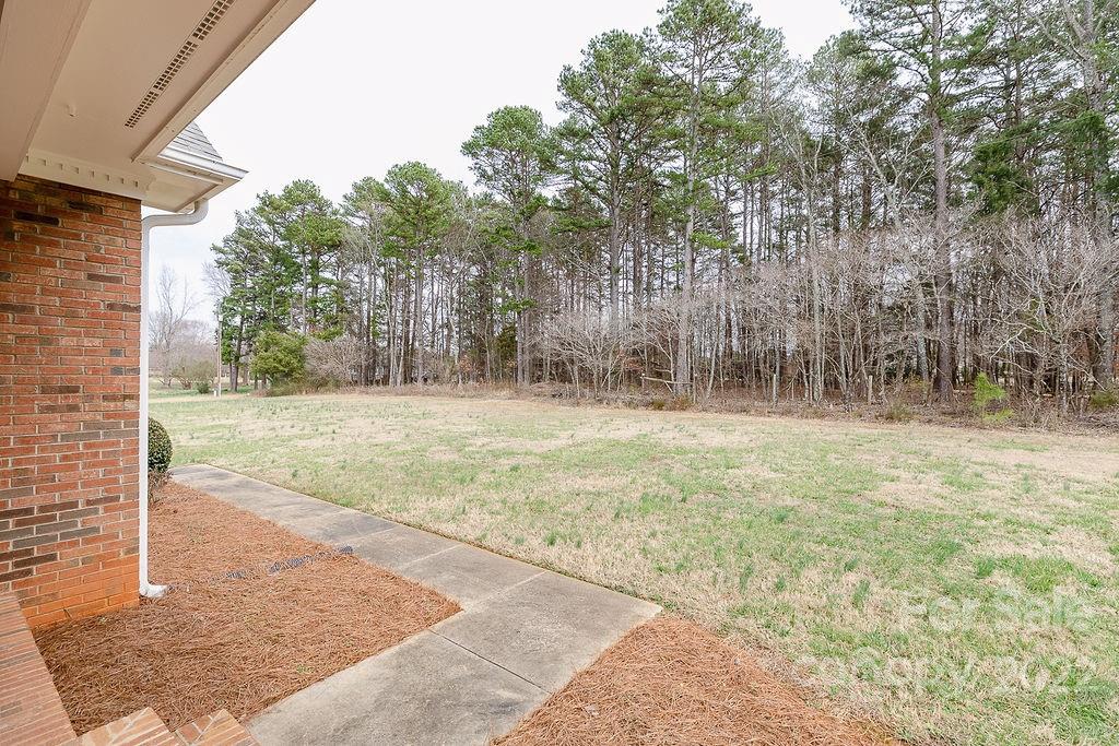 13956 Idlewild Road Matthews, NC 28105 - Photo 41 of 46 Gallery Image 41