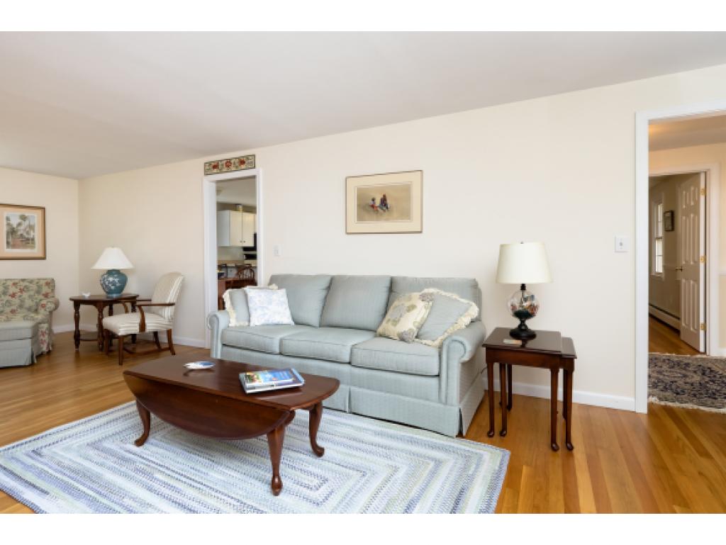 6 Hampshire Road North Hampton, NH 03862 - Photo 11 of 33