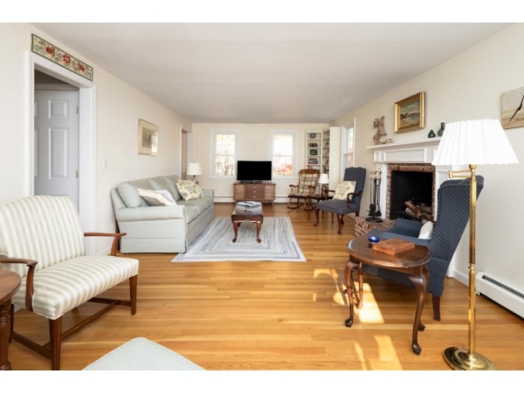 6 Hampshire Road North Hampton, NH 03862 - Photo 23 of 33