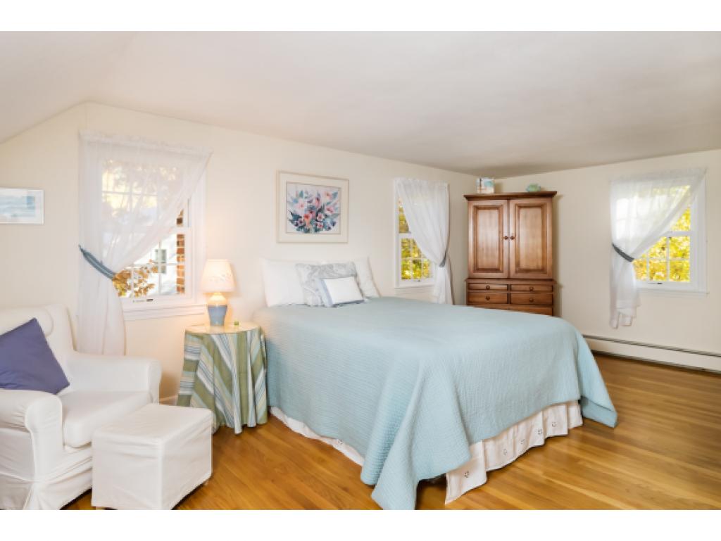 6 Hampshire Road North Hampton, NH 03862 - Photo 7 of 33