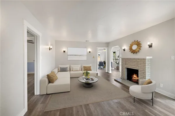 $11,000 | 541 Oak Street, Laguna Beach, CA 92651