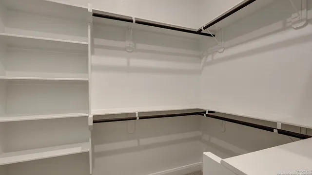 $799,900 | 200 Violet Way, Castroville, TX 78009