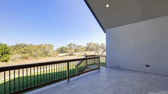 $799,900 | 200 Violet Way, Castroville, TX 78009