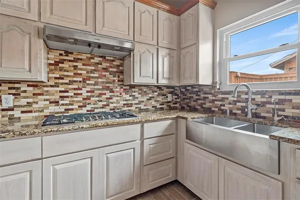 $2,600 | 1110 Carrington Court, Irving, TX 75060