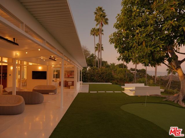 $4,295,000 | 2262 Stradella Road, Los Angeles, CA 90077