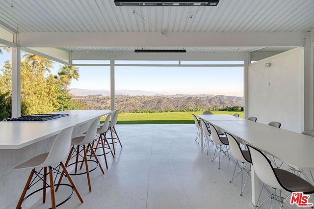 $4,295,000 | 2262 Stradella Road, Los Angeles, CA 90077