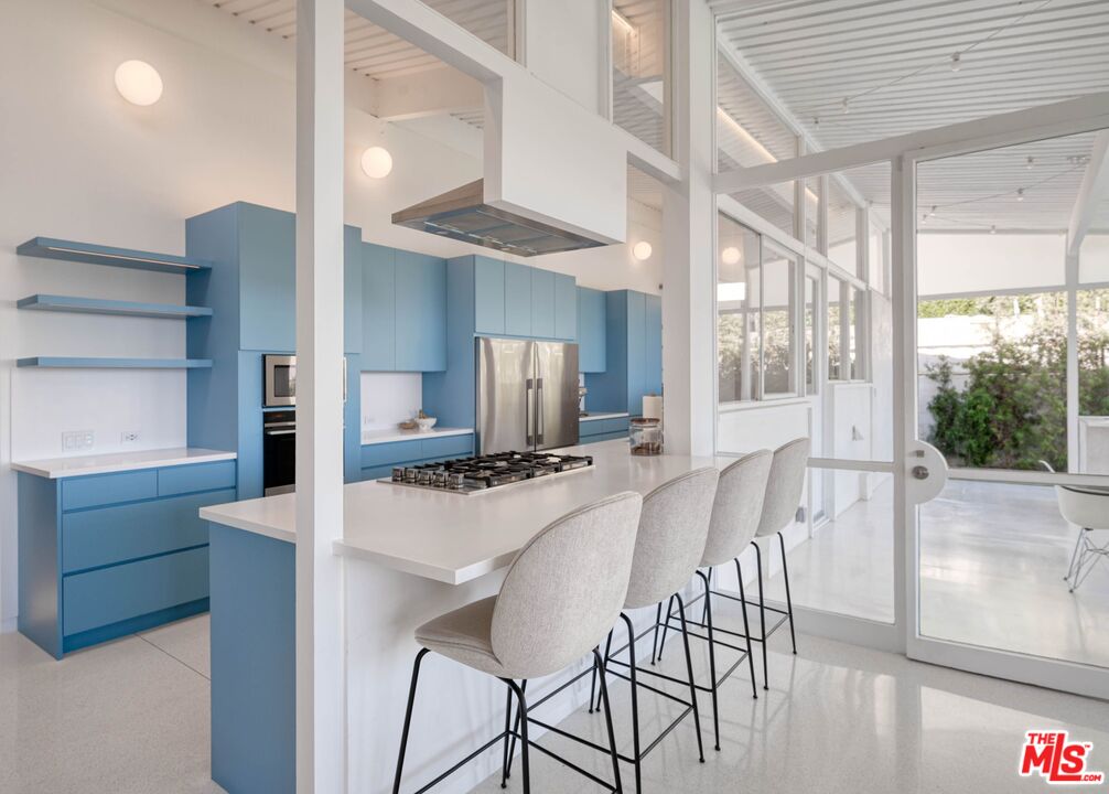 2262 Stradella Road Los Angeles, CA 90077 - Photo 16 of 21