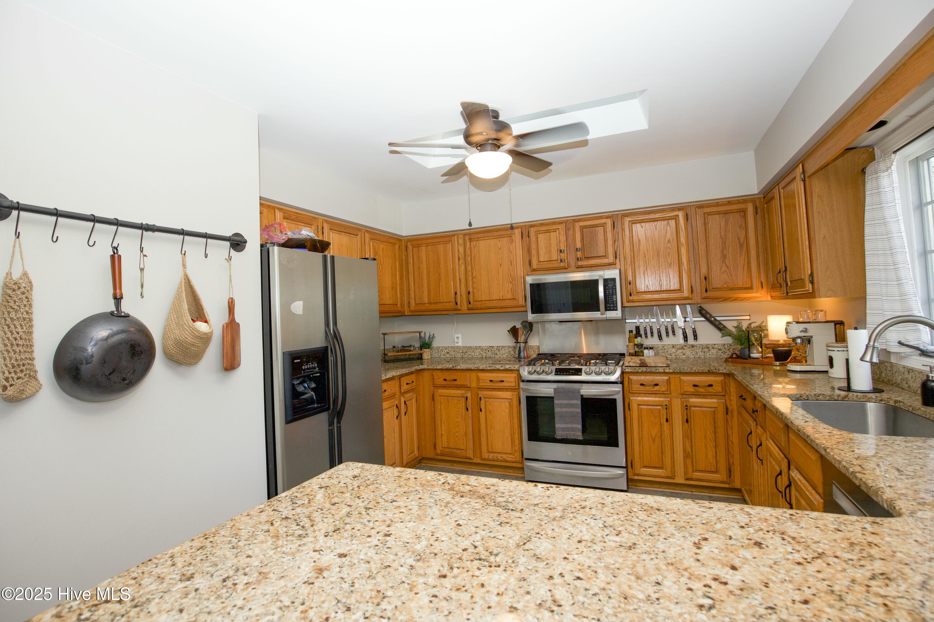 1102 Mt Washington Circle Pinehurst, NC 28374 - Photo 16 of 48 tempImage4Pe2BZ