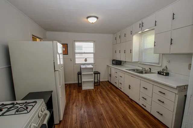 $144,900 | 204 West 2nd Street, Starbuck, MN 56381