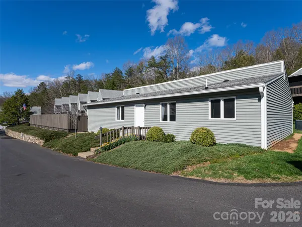 $395,000 | 2 F Lynx Drive, Black Mountain, NC 28711