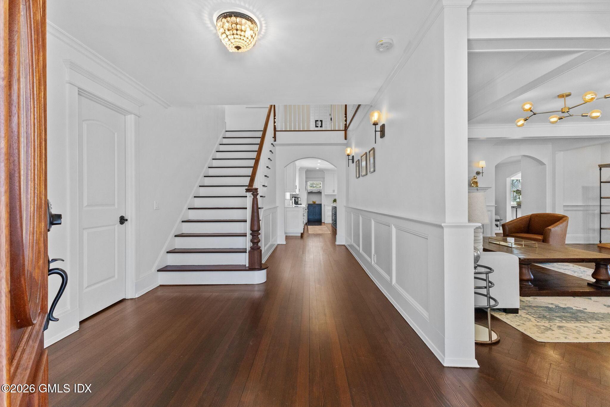 311 Riversville Road Greenwich, CT 06831 - Photo 2 of 10 Entry