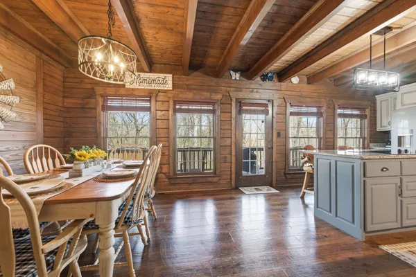 $1,350,000 | 1118 Carrollville Landing Road, Clifton, TN 38425