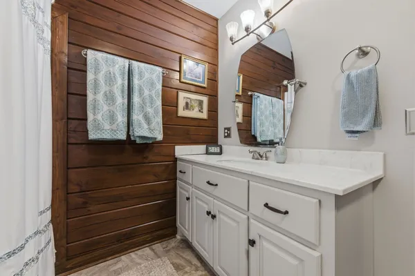 $1,350,000 | 1118 Carrollville Landing Road, Clifton, TN 38425