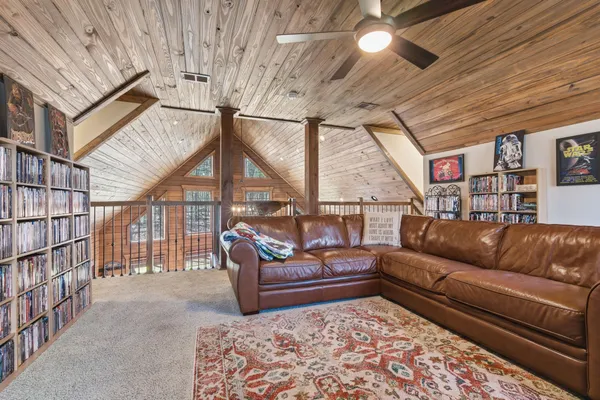 $1,350,000 | 1118 Carrollville Landing Road, Clifton, TN 38425