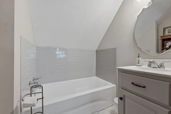 $1,350,000 | 1118 Carrollville Landing Road, Clifton, TN 38425