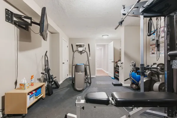 $1,350,000 | 1118 Carrollville Landing Road, Clifton, TN 38425