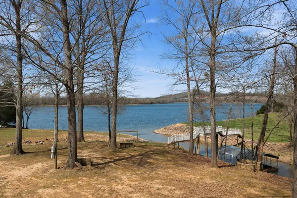 $1,350,000 | 1118 Carrollville Landing Road, Clifton, TN 38425