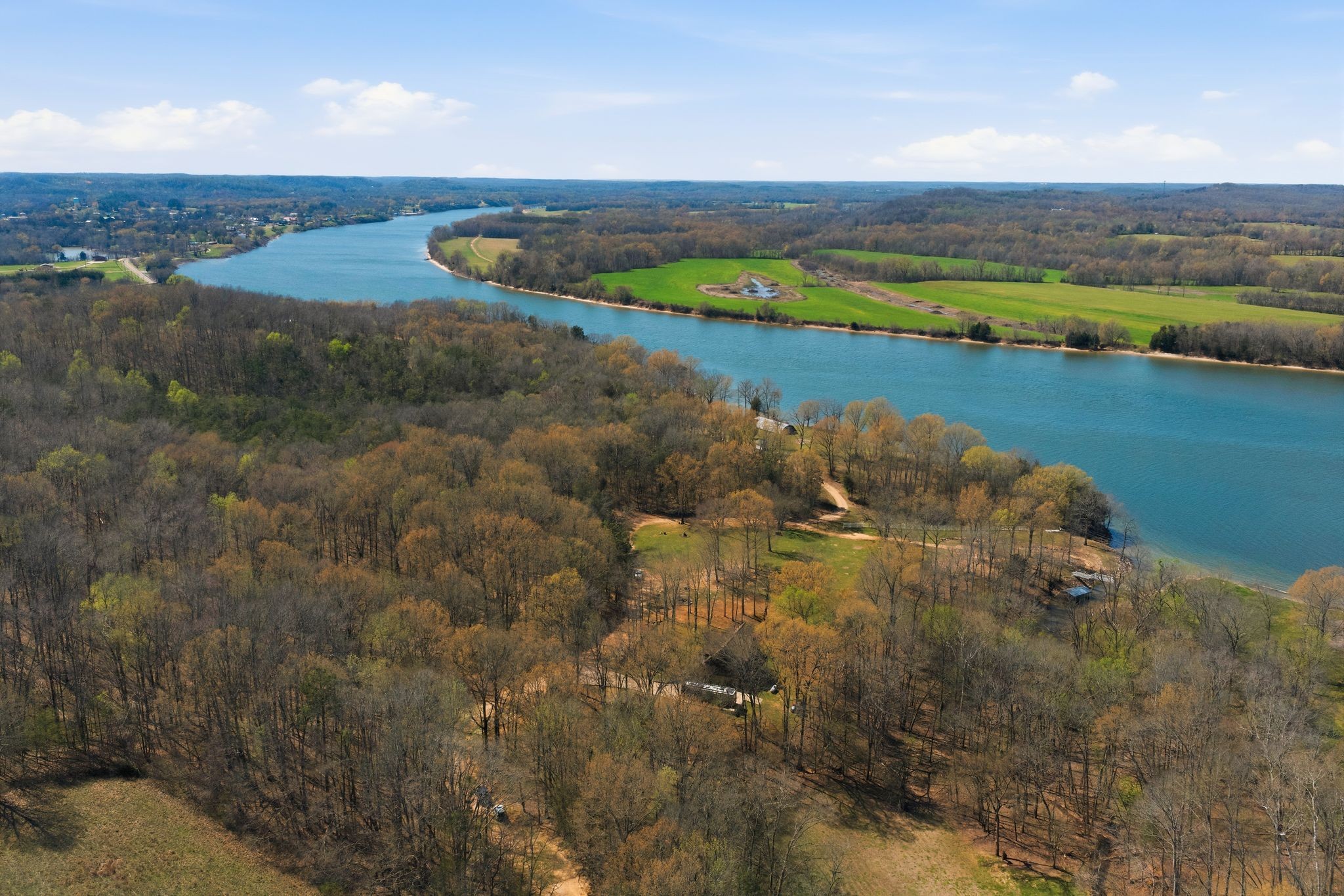 1118 Carrollville Landing Road Clifton, TN 38425 - Photo 69 of 92 a view of an ocean and beach
