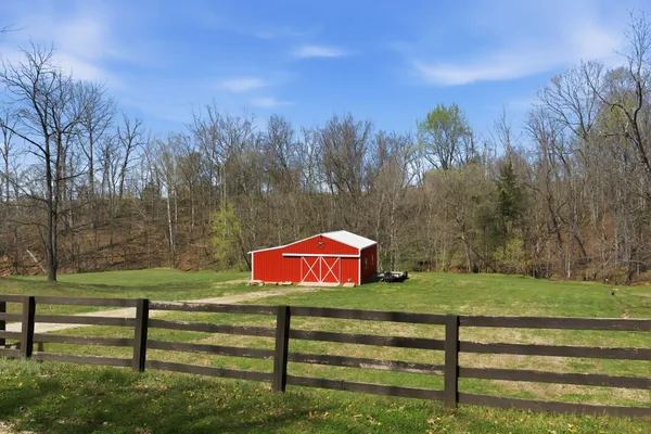 $1,350,000 | 1118 Carrollville Landing Road, Clifton, TN 38425