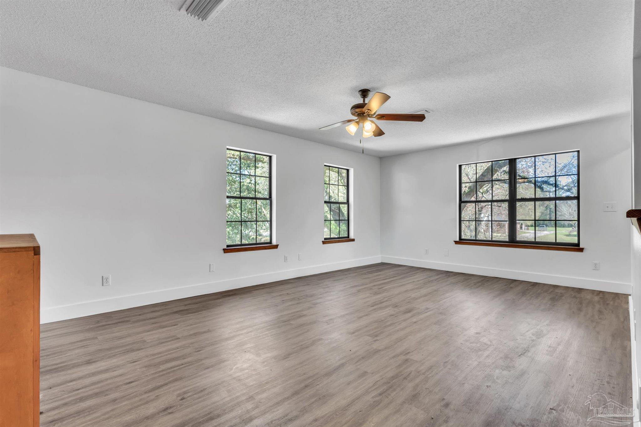 5045 Serry Lane Pace, FL 32571 - Photo 24 of 48