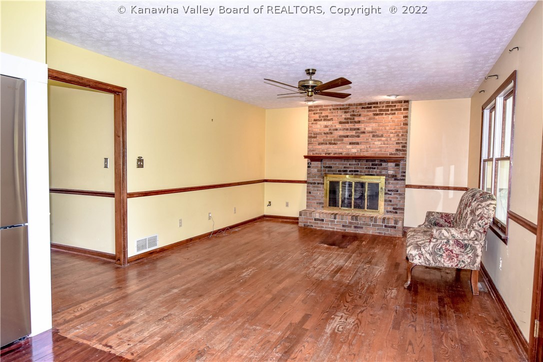 144 Summit Ridge Road Hurricane, WV 25526 - Photo 4 of 15 Gallery Image 4