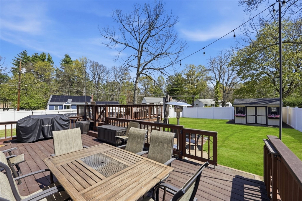 33 Winding Lane Springfield, MA 01118 - Photo 34 of 42