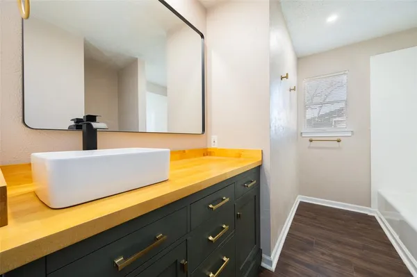 $235,000 | 708 Meadowlark Circle, Crowley, TX 76036