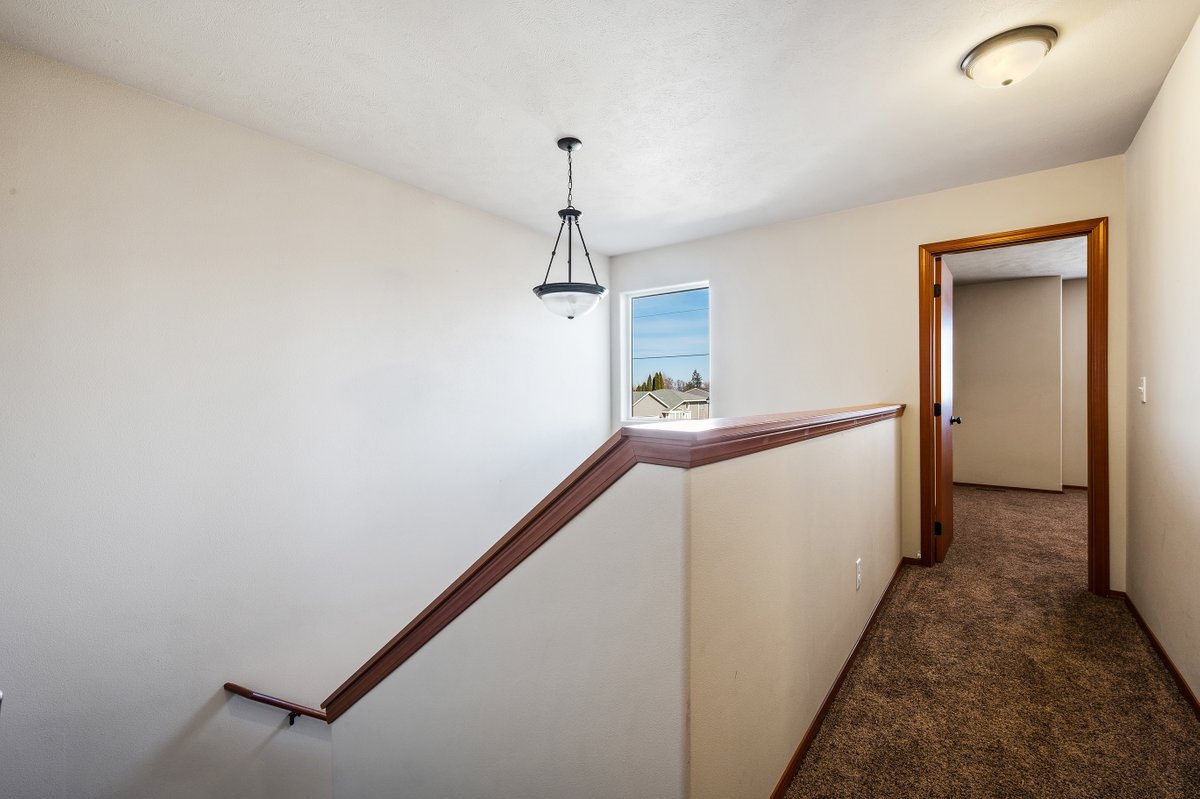 920 South Evergreen Road, Unit 922 Spokane Valley, WA 99216 - Photo 15 of 28