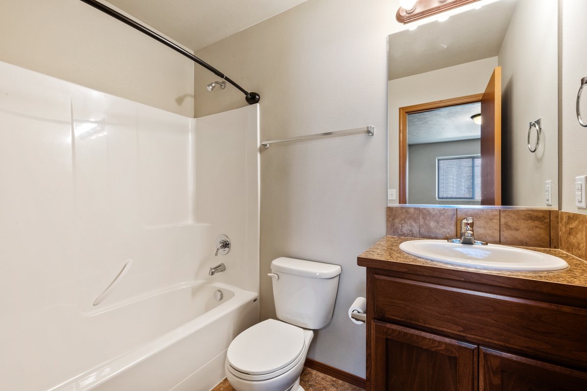 920 South Evergreen Road, Unit 922 Spokane Valley, WA 99216 - Photo 18 of 28