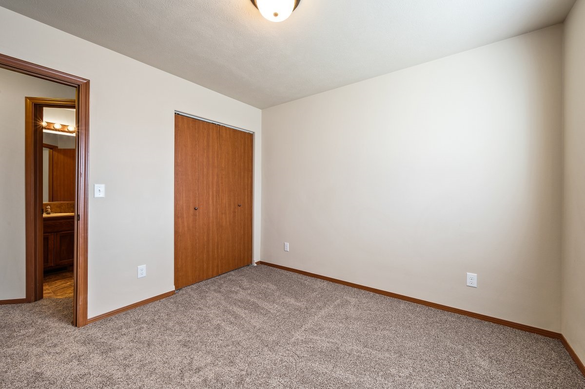 920 South Evergreen Road, Unit 922 Spokane Valley, WA 99216 - Photo 22 of 28