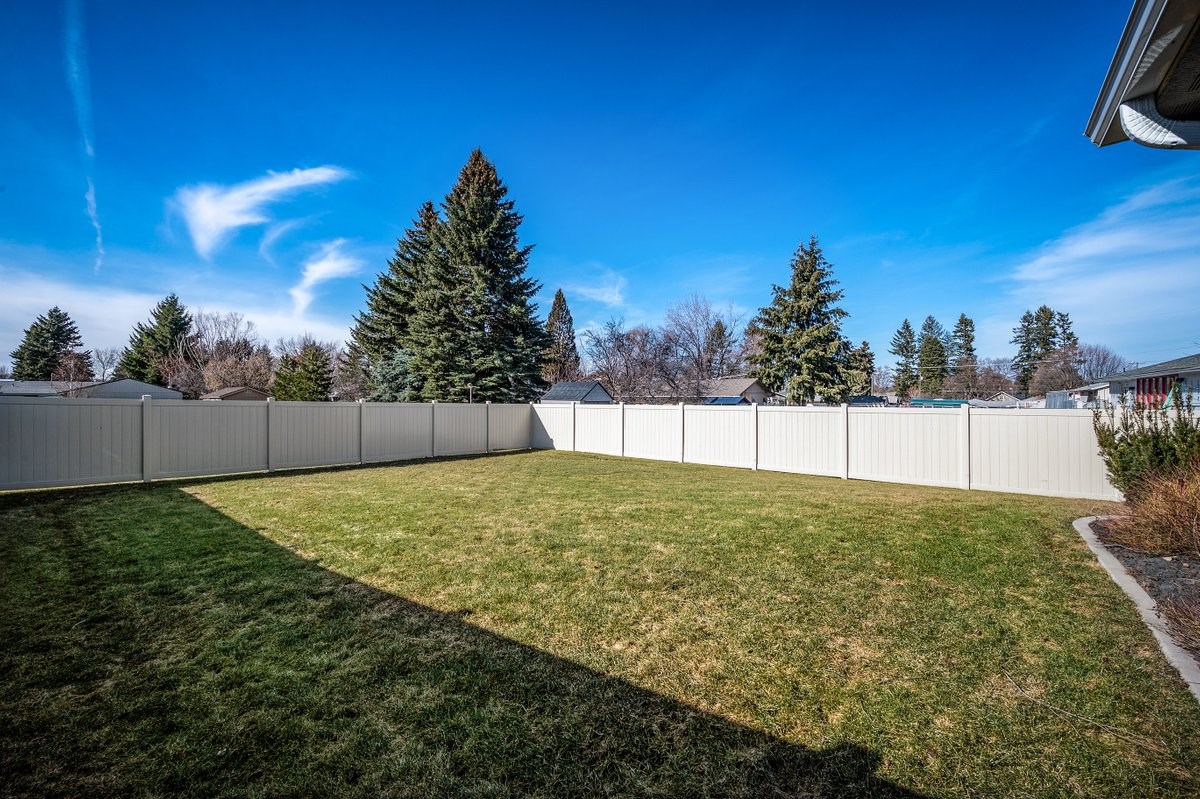920 South Evergreen Road, Unit 922 Spokane Valley, WA 99216 - Photo 26 of 28