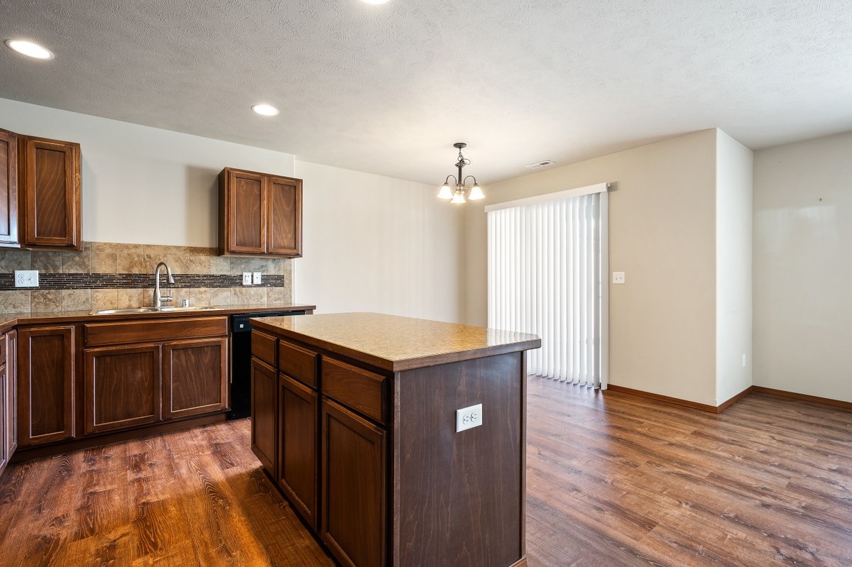 920 South Evergreen Road, Unit 922 Spokane Valley, WA 99216 - Photo 8 of 28