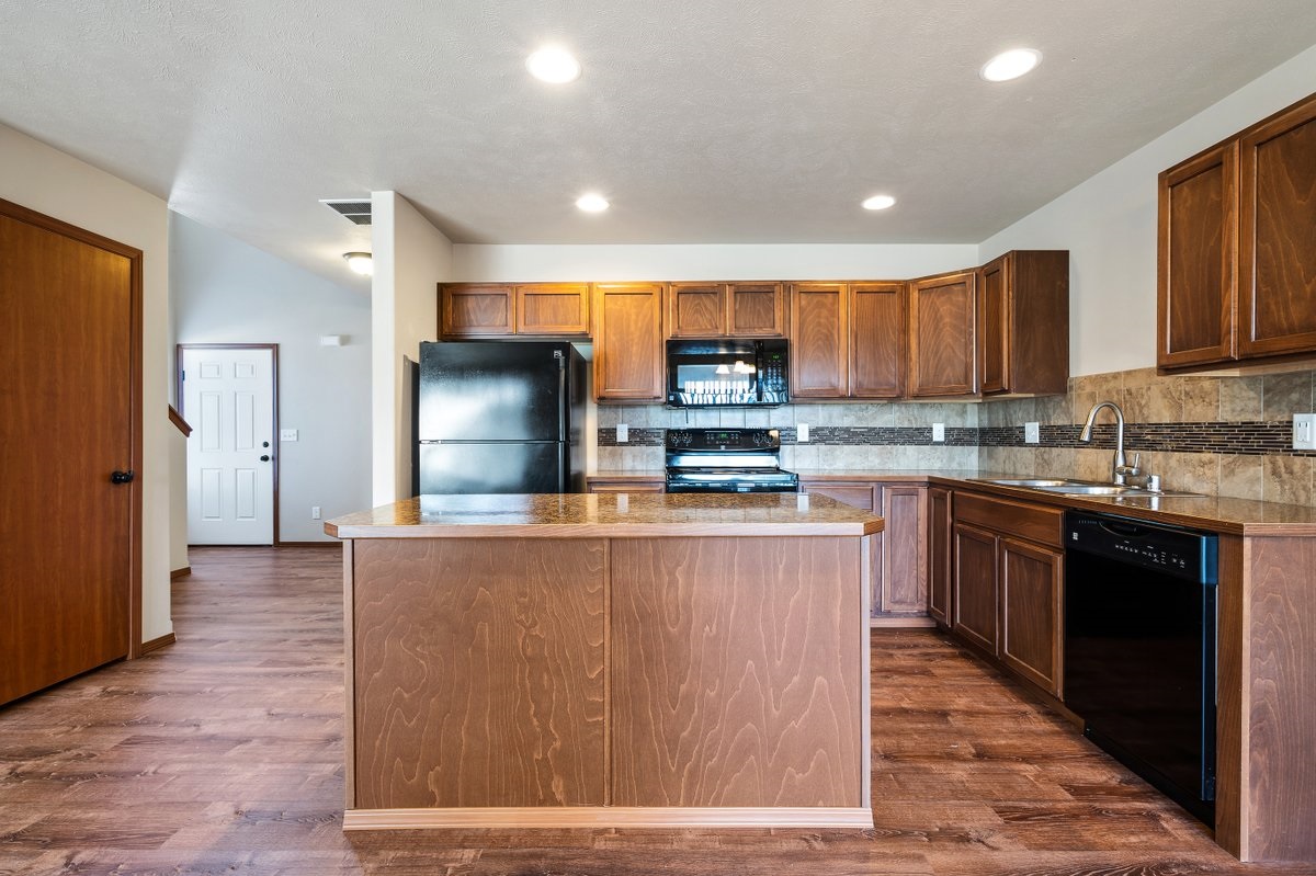 920 South Evergreen Road, Unit 922 Spokane Valley, WA 99216 - Photo 9 of 28