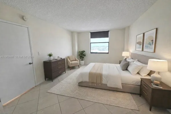 $1,800 | 1470 Northeast 123rd Street, Unit A1106, North Miami, FL 33161