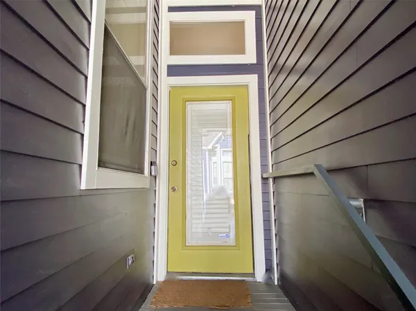 $2,700 | 735 Arlington Street, Unit 3, Houston, TX 77007