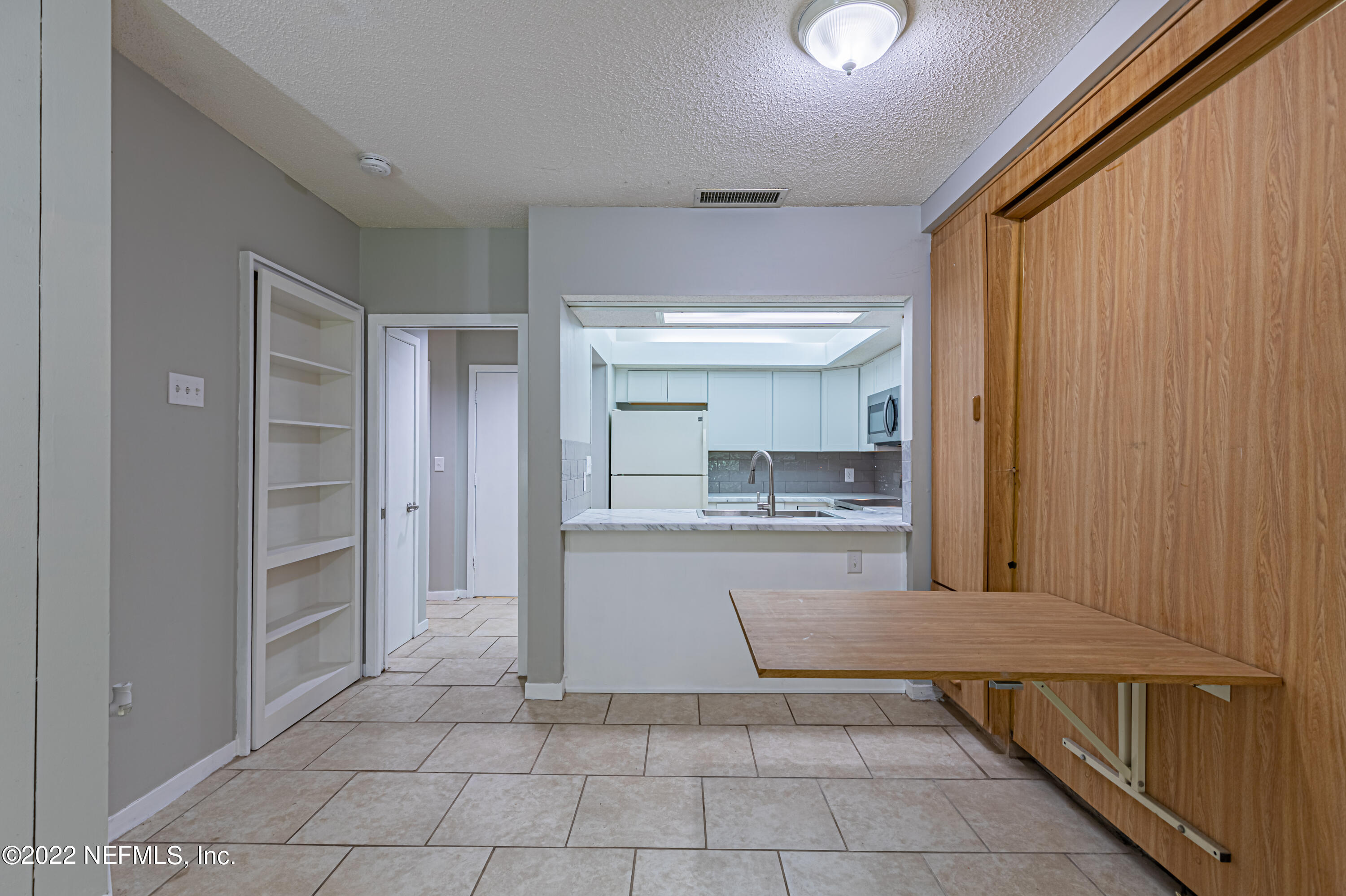 2910 Ravines Road, Unit 1127 Middleburg, FL 32068 - Photo 15 of 37 16 Dining Area-3