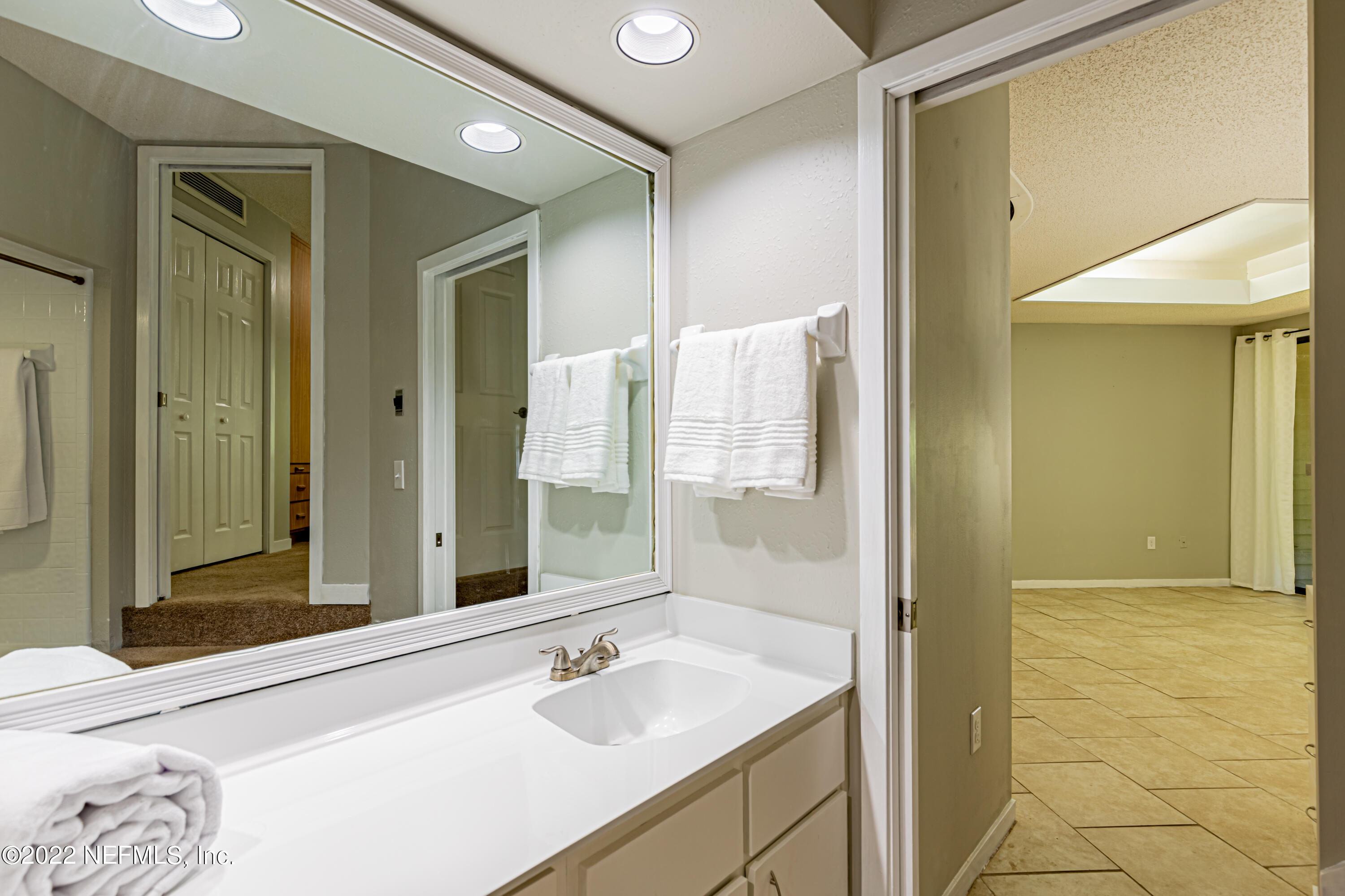 2910 Ravines Road, Unit 1127 Middleburg, FL 32068 - Photo 29 of 37 29 Primary Bathroom-2