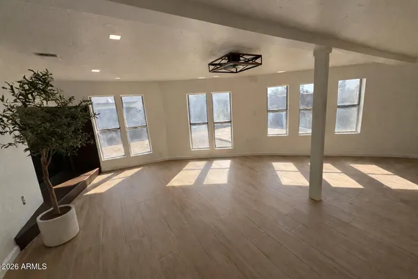 $2,500 | 1209 West 5th Street, Tempe, AZ 85281