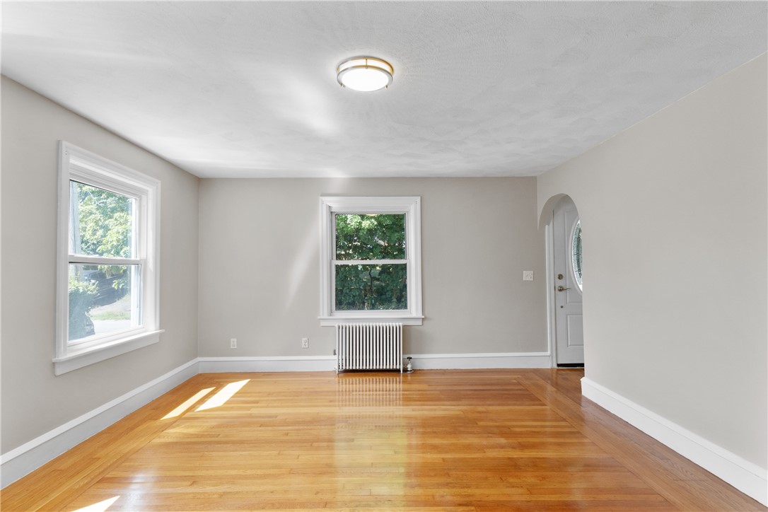 11 Serrel Sweet Road Johnston, RI 02919 - Photo 3 of 27 Gallery Image 3